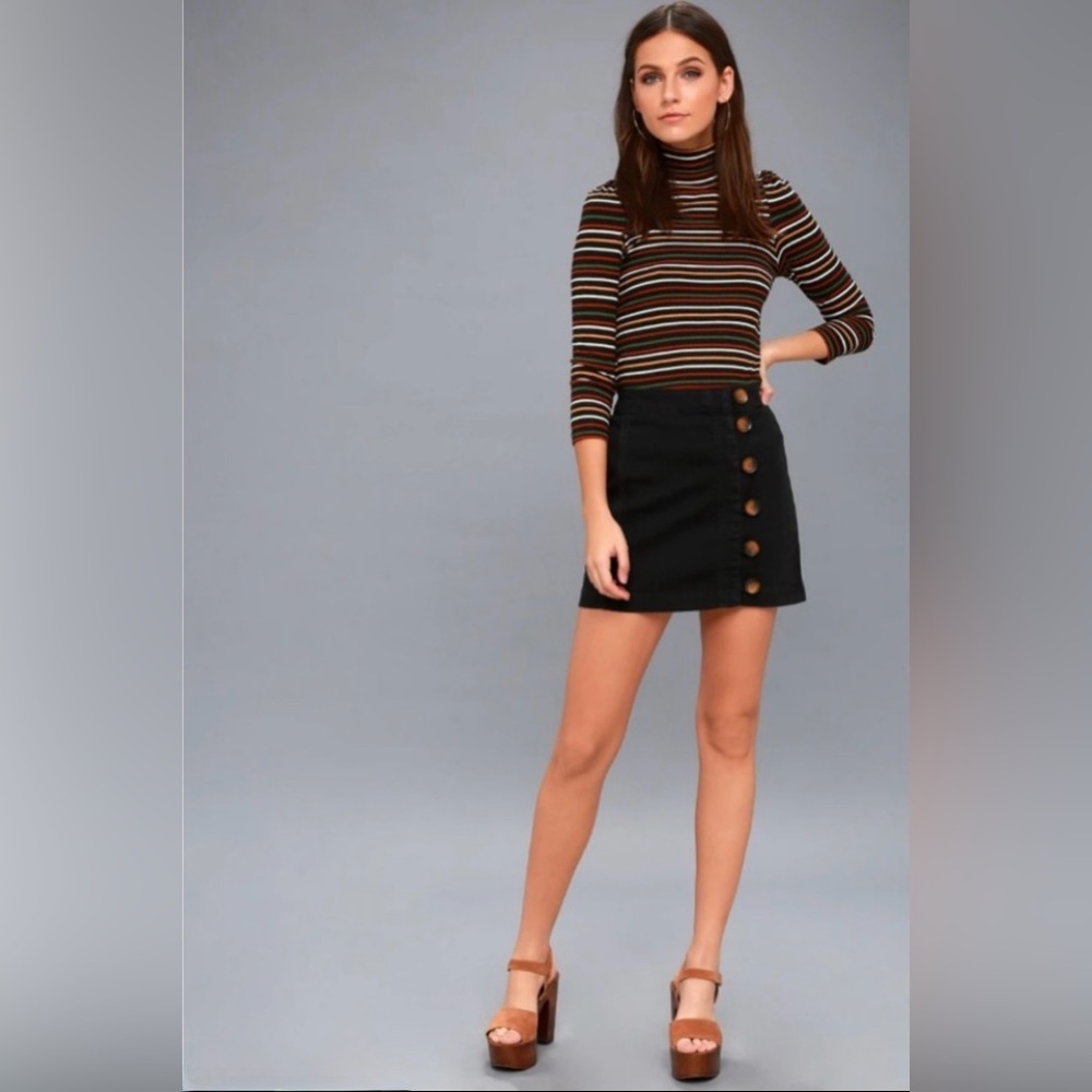 Free People Little Daisies Black Button-Front Mini Skirt Size 2